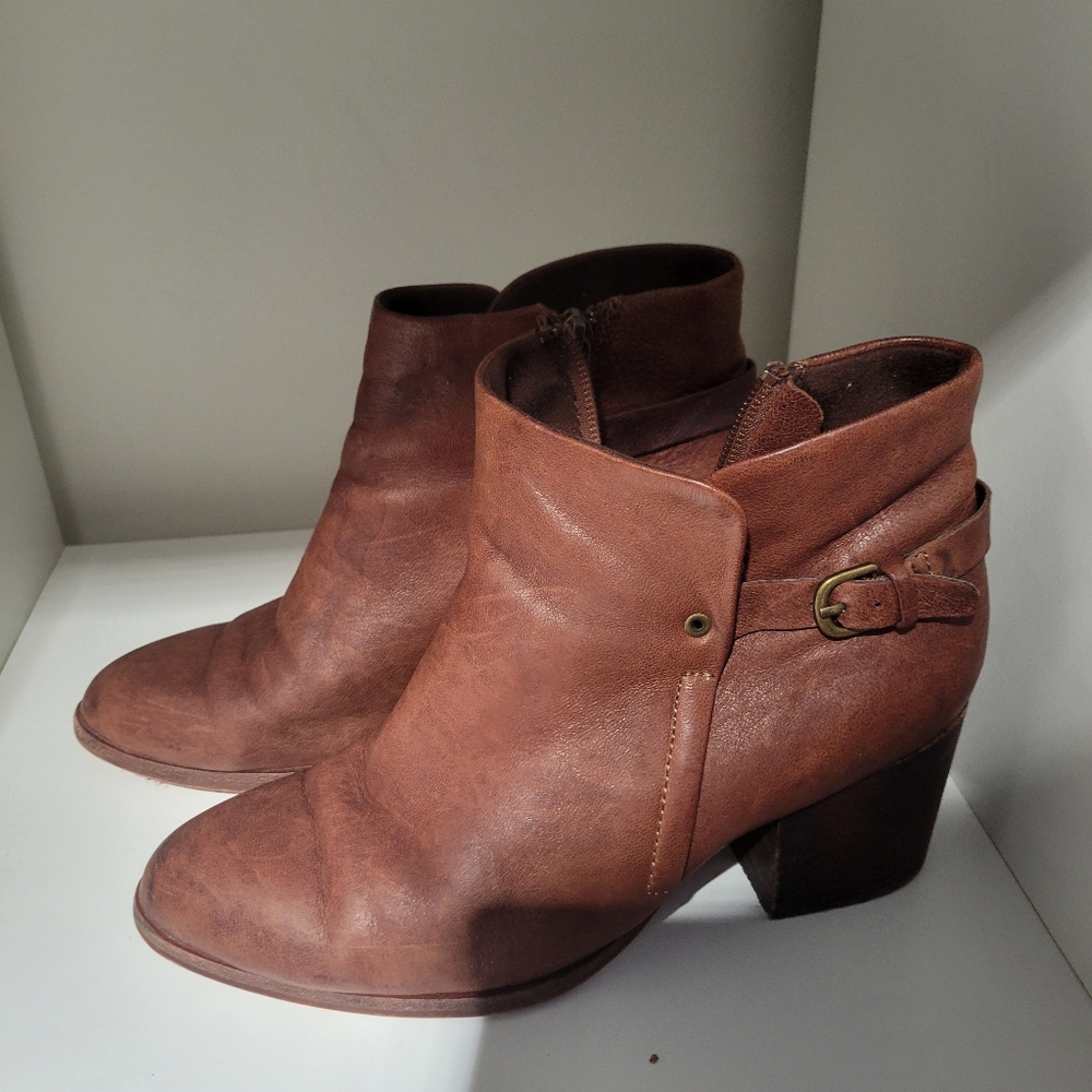 Brown Leather Ankle Boots Isola Size 6